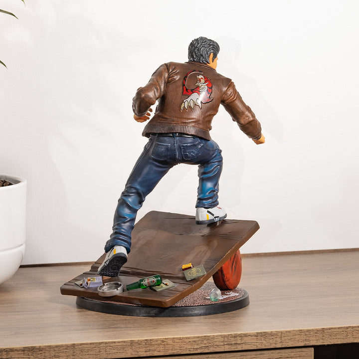 Official Shenmue 'Ryo Hazuki' Statue