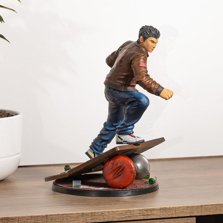Official Shenmue 'Ryo Hazuki' Statue