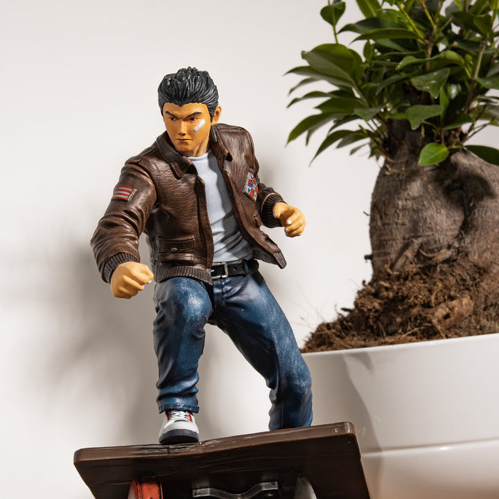 Official Shenmue 'Ryo Hazuki' Statue
