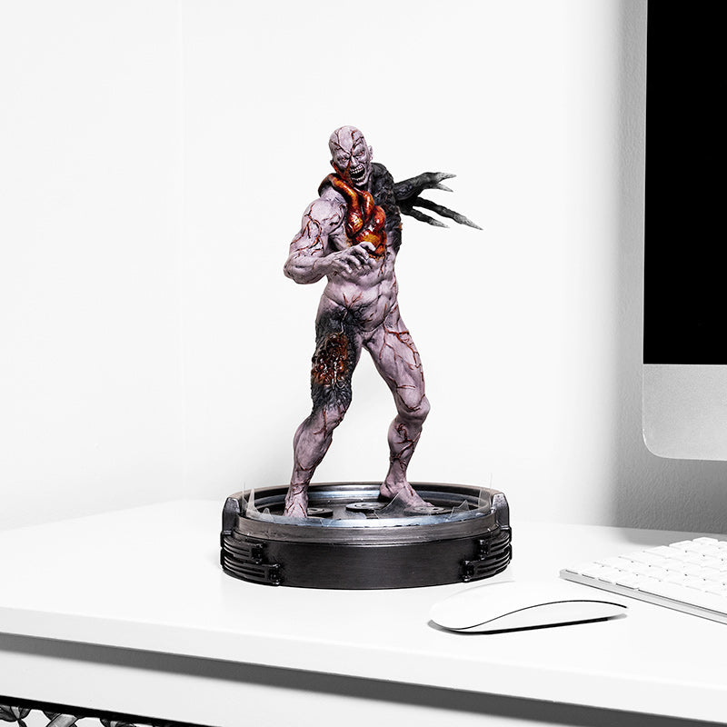 Official Resident Evil Tyrant T-002 Limited Edition Statue