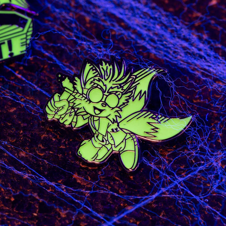 Pin Kings Official Modern Sonic the Hedgehog Glow in the Dark Halloween Sonic & Tails Enamel Pin Badge Set 1.1