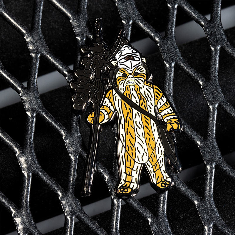 Pin Kings Official Star Wars Enamel Pin Badge Set 1.29 – Logray (Ewok Medicine Man) and Klaatu