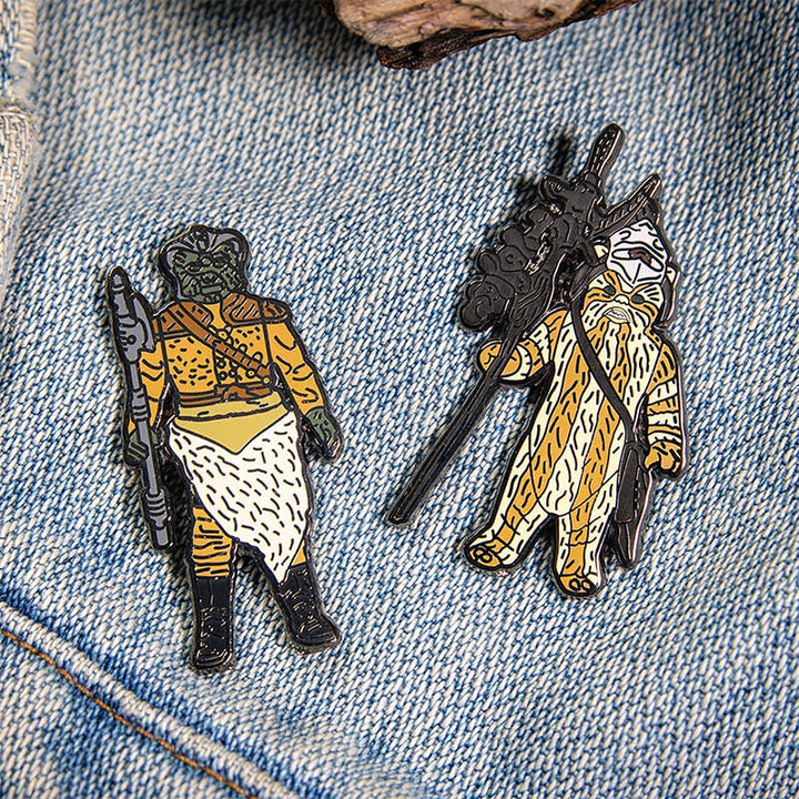 Pin Kings Official Star Wars Enamel Pin Badge Set 1.29 – Logray (Ewok Medicine Man) and Klaatu