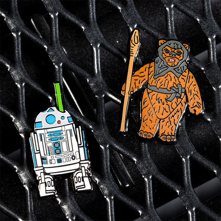Pin Kings Official Star Wars Enamel Pin Badge Set 1.42 – R2-D2 (with pop-up Lightsaber) and Romba